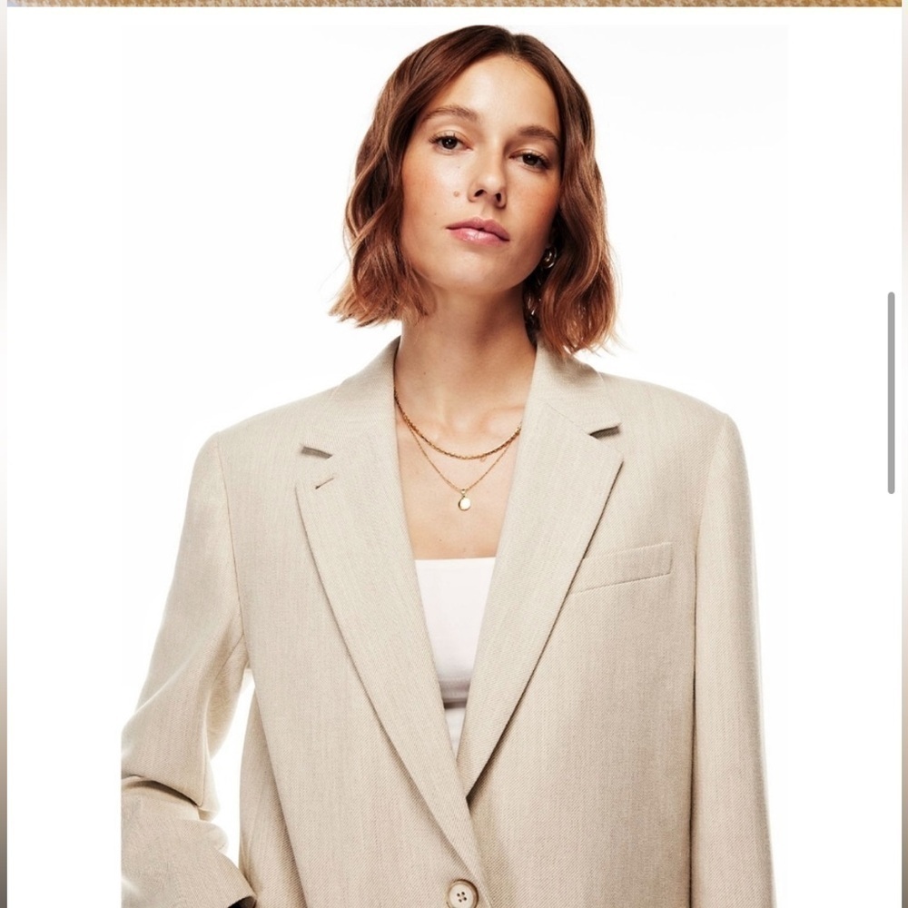 Aritzia Wilfred Sophia Houndstooth Oversized Blazer in beige - size small - Picture 2 of 12